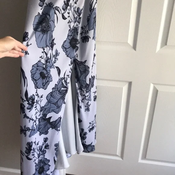 Worn once - Strappy floral open back maxi dress - Picture 3 of 8